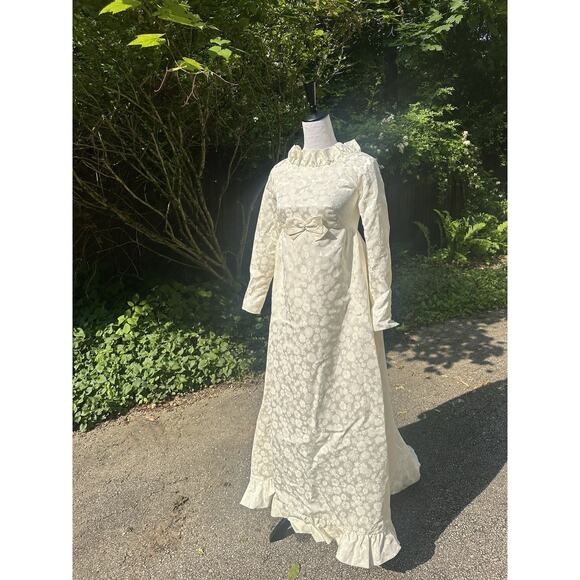 1960’s Wedding Dress Classy Flower Print Train Button Up Vintage Size Small - Picture 4 of 16